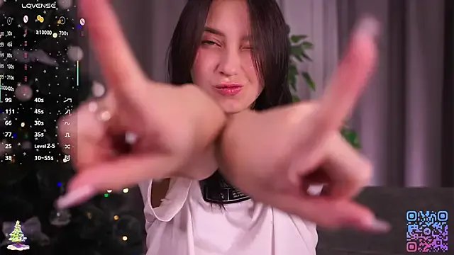 DaisyBlaze from StripChat