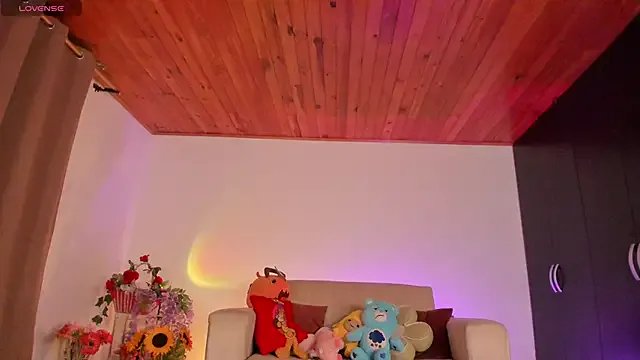 DAKOTA_LOVEE from StripChat