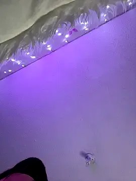 Daliila_11 from StripChat