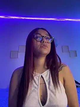  Daliila_11 chat room