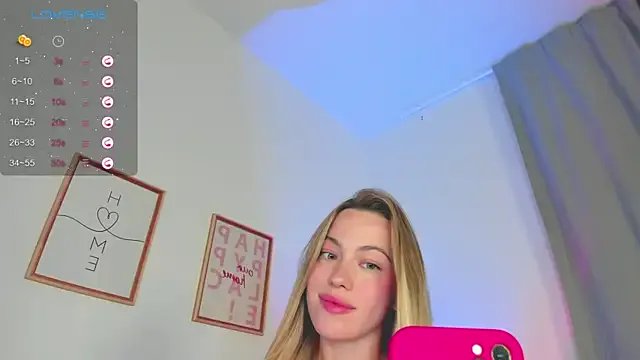 damn_cutie from StripChat