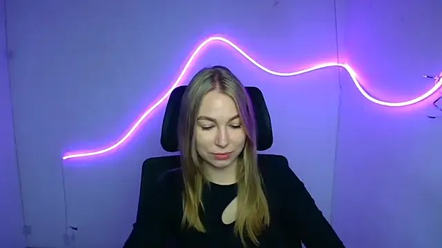 Dana_flowers from StripChat