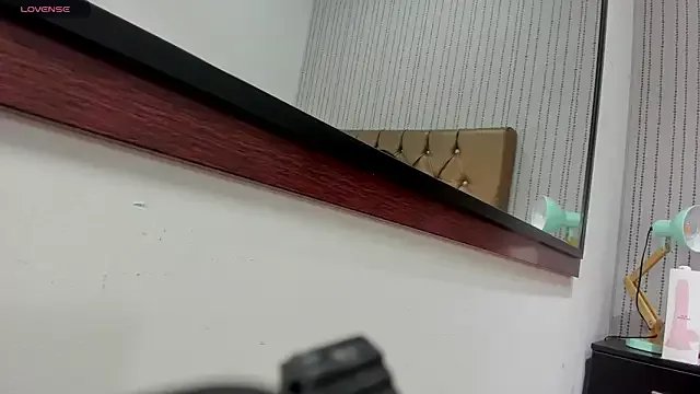 daniela_madan from StripChat