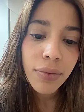 Danisaenz__ from StripChat