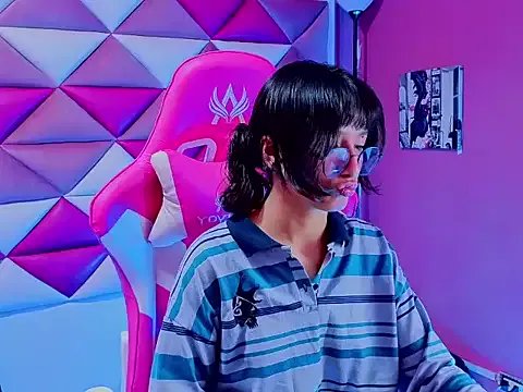 Danny_Face from StripChat