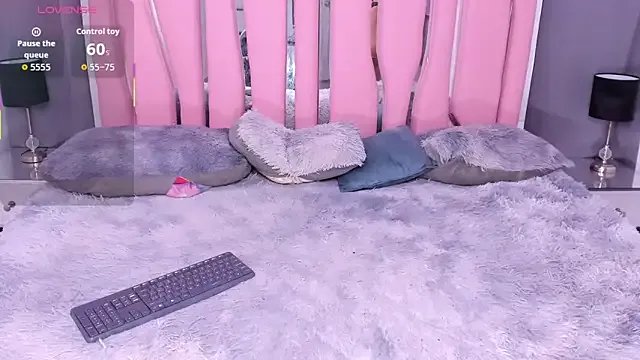 Dantzel_ from StripChat