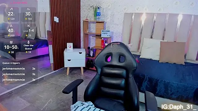 Daphnne_tay from StripChat