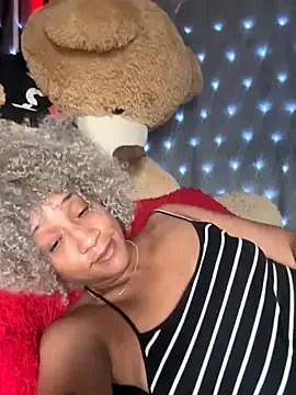 Dark_chanel from StripChat