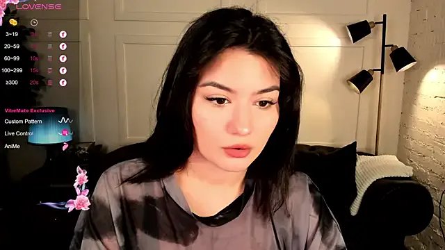 Dark_Moni from StripChat