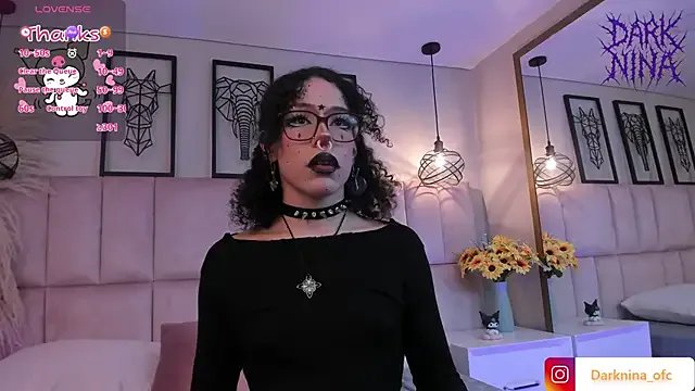 Dark_nina_ from StripChat