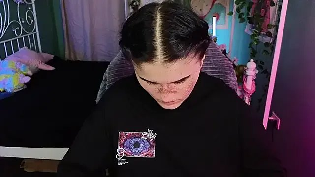 Dark_Shine from StripChat