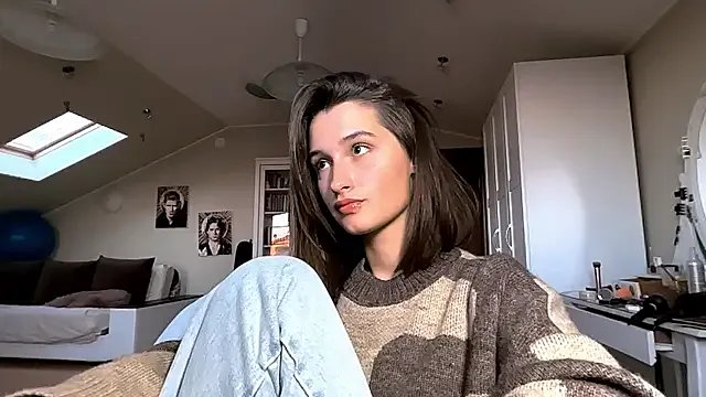 DarlineBrustera from StripChat