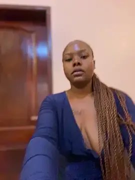 Dellah27 from StripChat