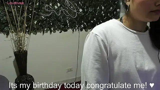 DestinyHills from StripChat