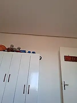 DEUSA_VAL_BBW