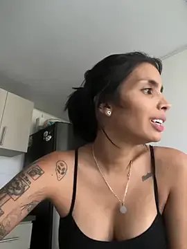 DeuxGold from StripChat