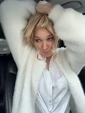 Devill_Angel_ from StripChat