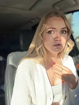 Devill_Angel_ from StripChat