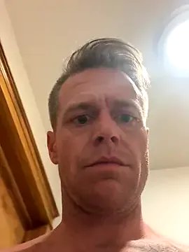 DILFiGuess1 from StripChat