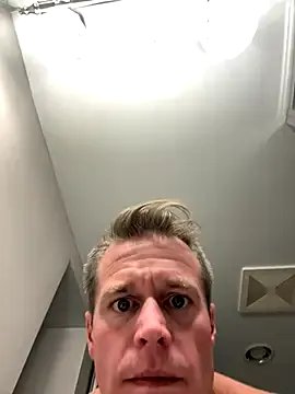 DILFiGuess1 from StripChat