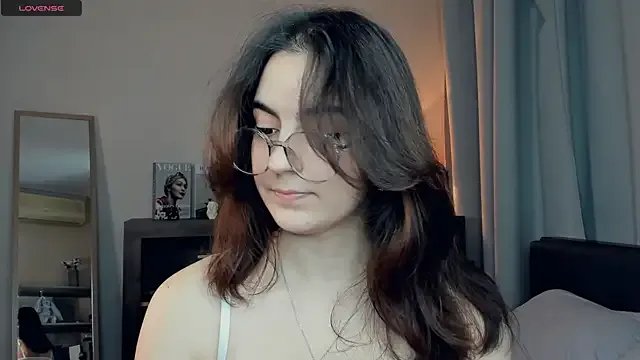 DracosMoon from StripChat