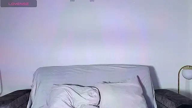 Dulce_Bella_ from StripChat