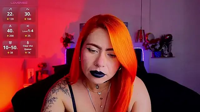 Dulce_charlottee from StripChat