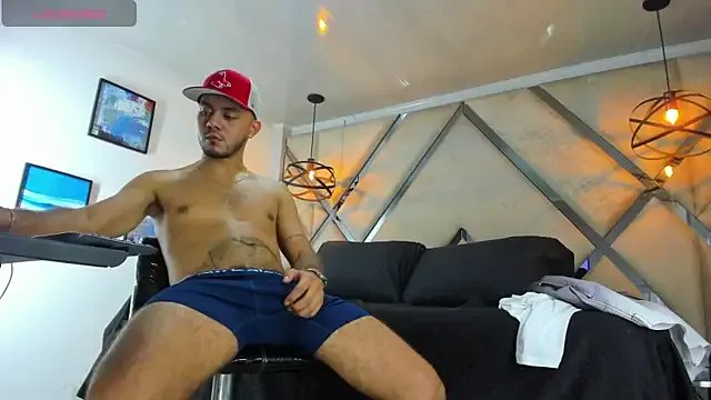  Dusan_Grey77 chat room