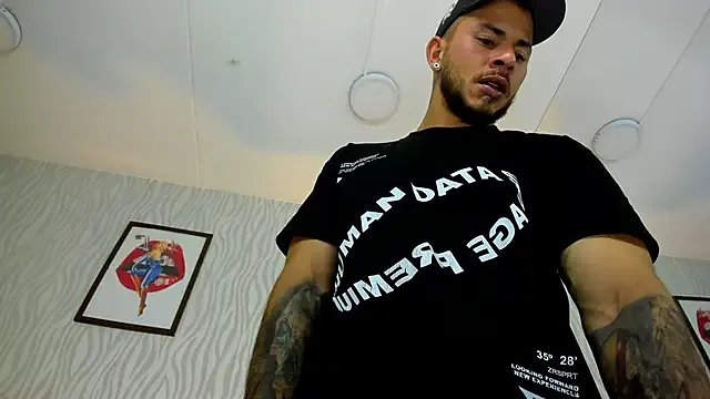 dylan_jacobx from StripChat