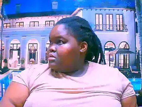 EbonyHotBuns from StripChat