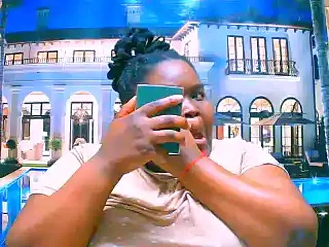 EbonyHotBuns from StripChat