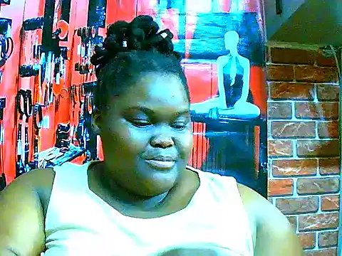 EbonyHotBuns from StripChat