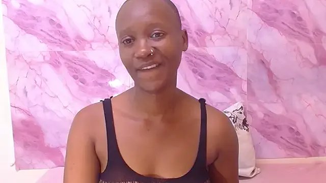 EbonyOlive69 from StripChat