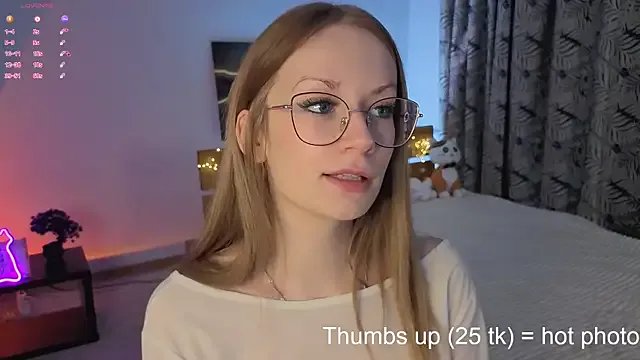 Edlin_gail from StripChat