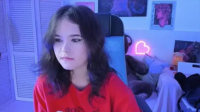 Elainebeness from StripChat