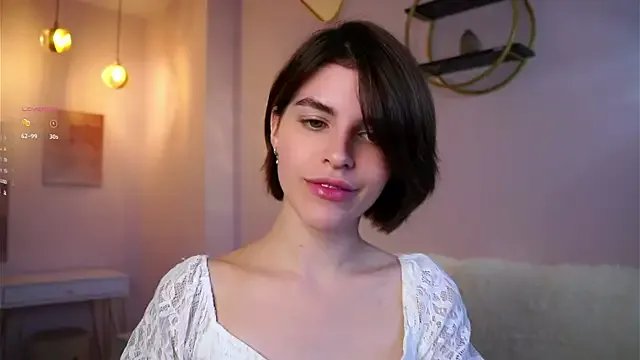 EleneButton from StripChat