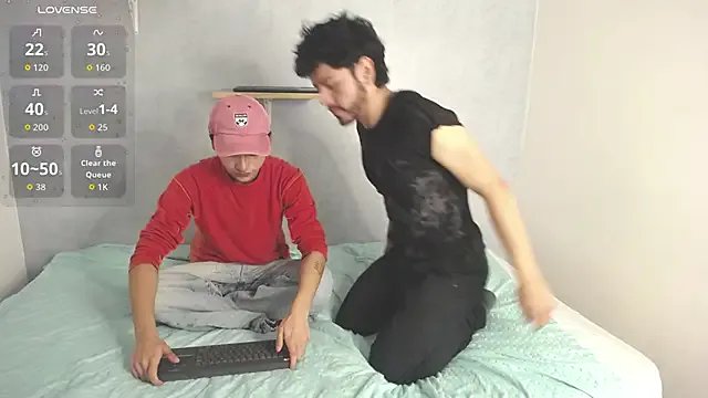  Eliotkinky chat room