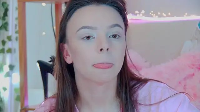 ElisabethDavis from StripChat