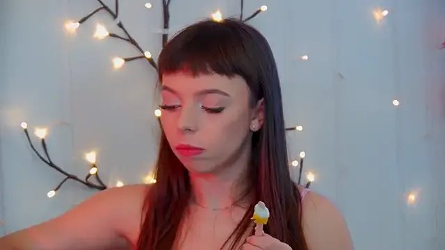 ElisabethDavis from StripChat