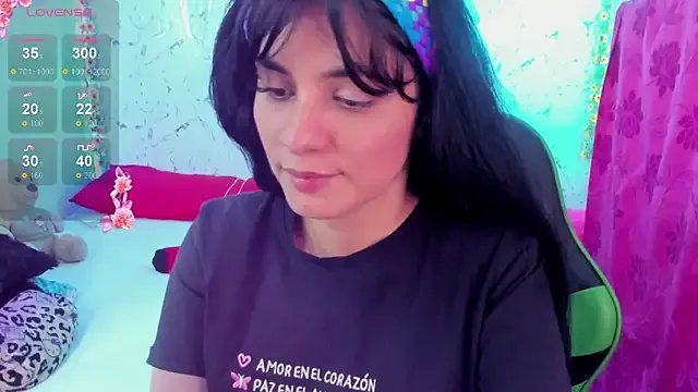 elissa_iris from StripChat