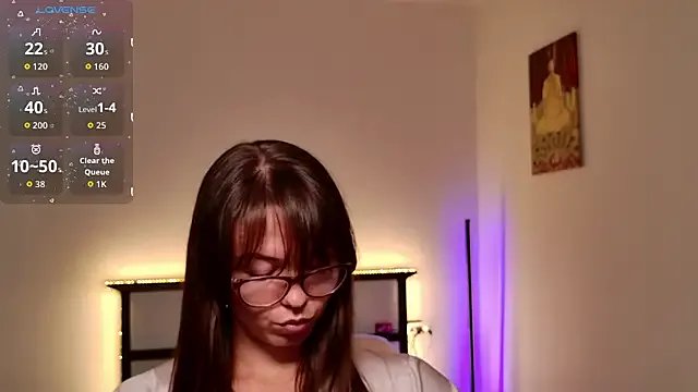 EllaCanny from StripChat