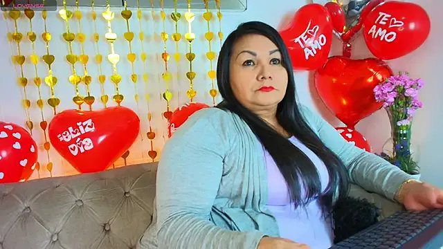 EllenaBoobs_ from StripChat