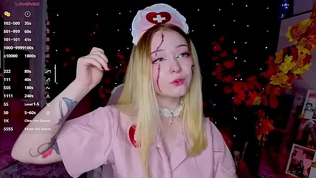 ElswythCovil from StripChat