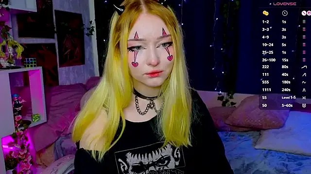 ElswythCovil from StripChat