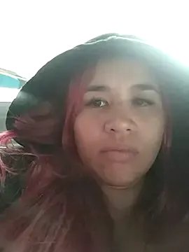 EmaGw from StripChat