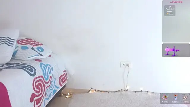 Emelyross_ from StripChat