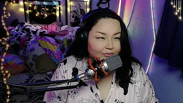 EmGreens from StripChat