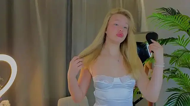 emilyshepar_d from StripChat