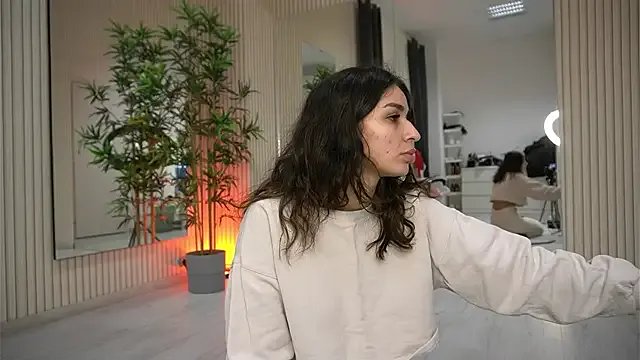 EmmaBlanco from StripChat