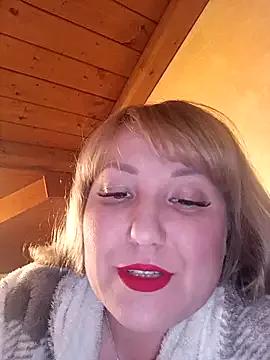 EmmaQueen4 from StripChat